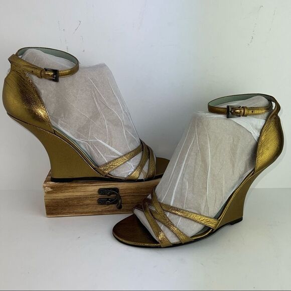 Sigerson Morison • Bronze Dress Wedge Sandals w/ New York Patent - Picture 3 of 14